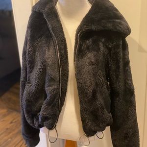 Guess faux fur